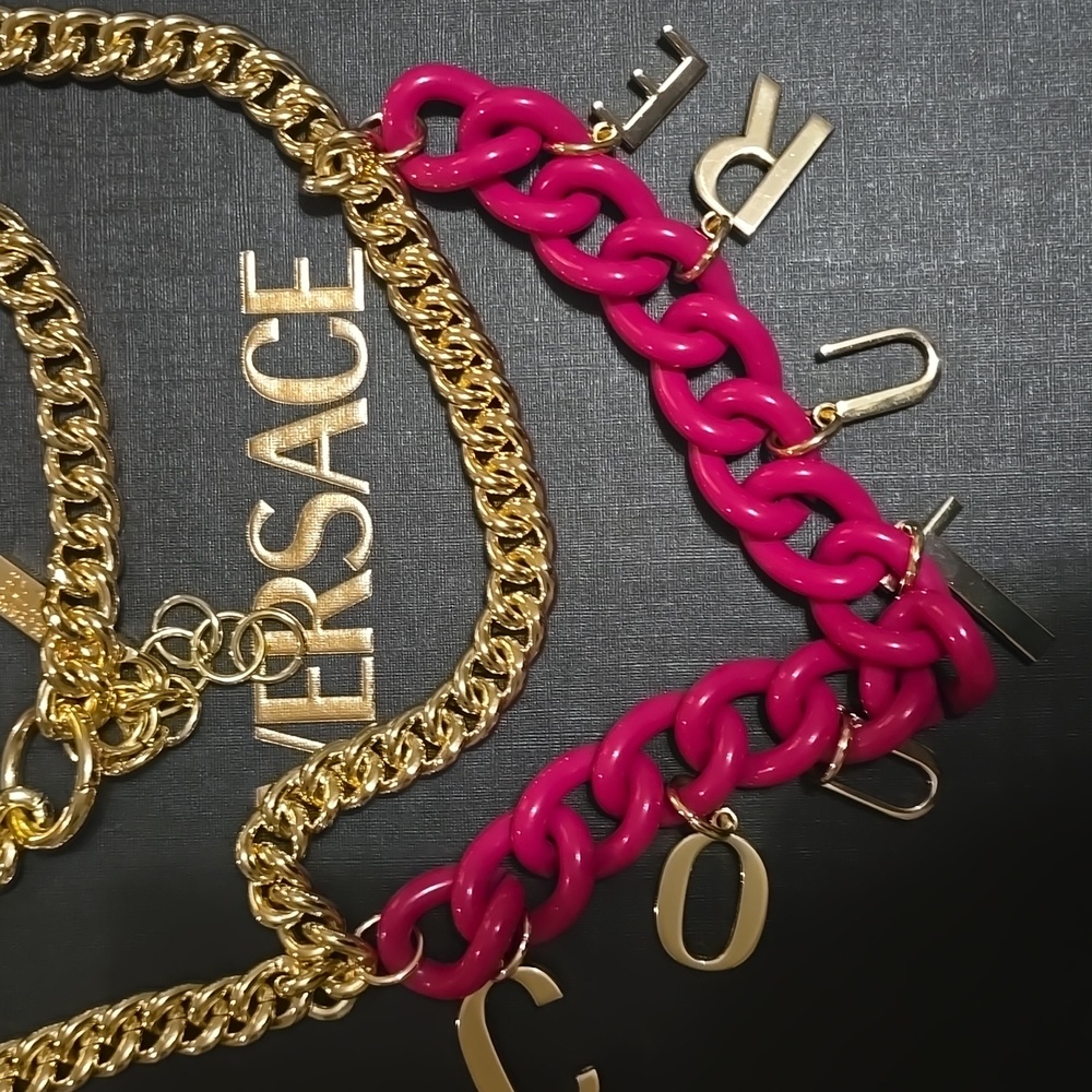 Versace COUTURE Fuchsia and Gold Chain Belt Or Necklace